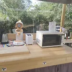 Ecoutez Les Oiseaux Arrivee En Toute Liberte 4* Lunel (Herault)