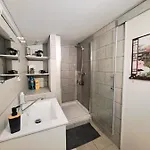 Ecoutez Les Oiseaux Arrivee En Toute Liberte 4* Lunel (Herault)